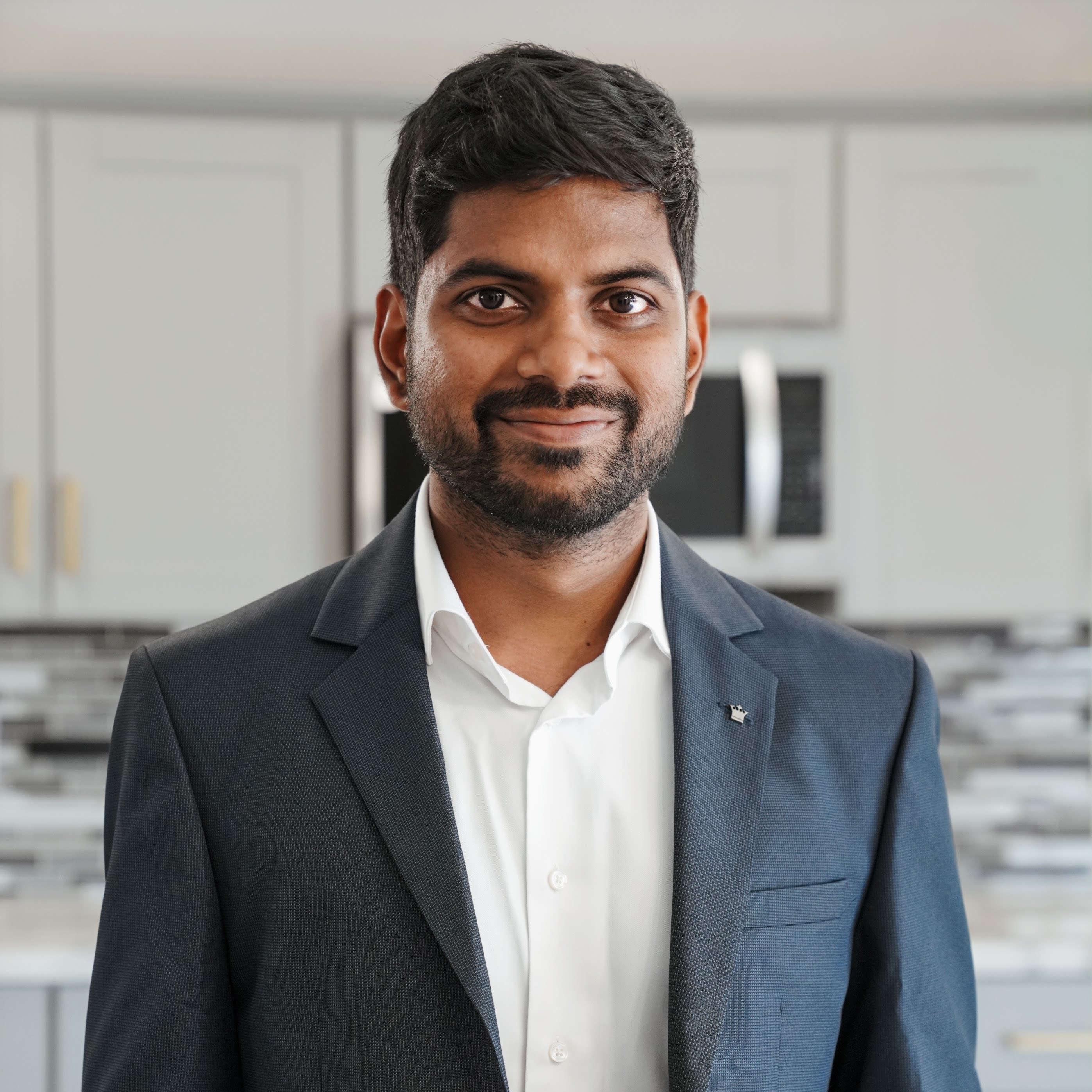 Nivas, Arizona real estate agent with West USA Realty